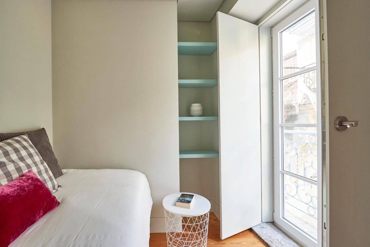 Modern Apartment Bica Dos Olhos Lisbon Bilik gambar